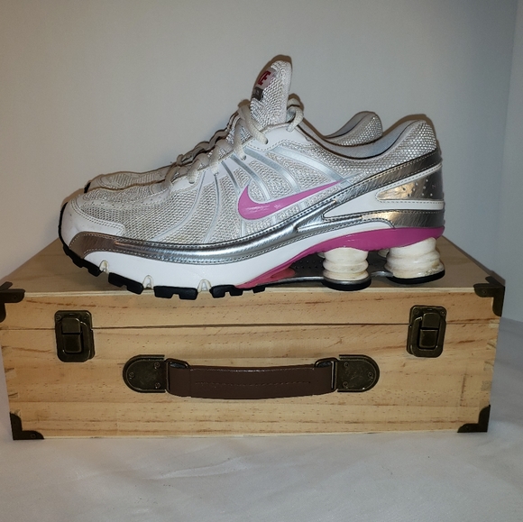 Nike Shoes - Nike Women's Shox Turbo +VII, Size 9